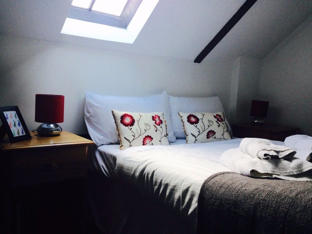 The Swan Inn Hilborough Eksteriør billede